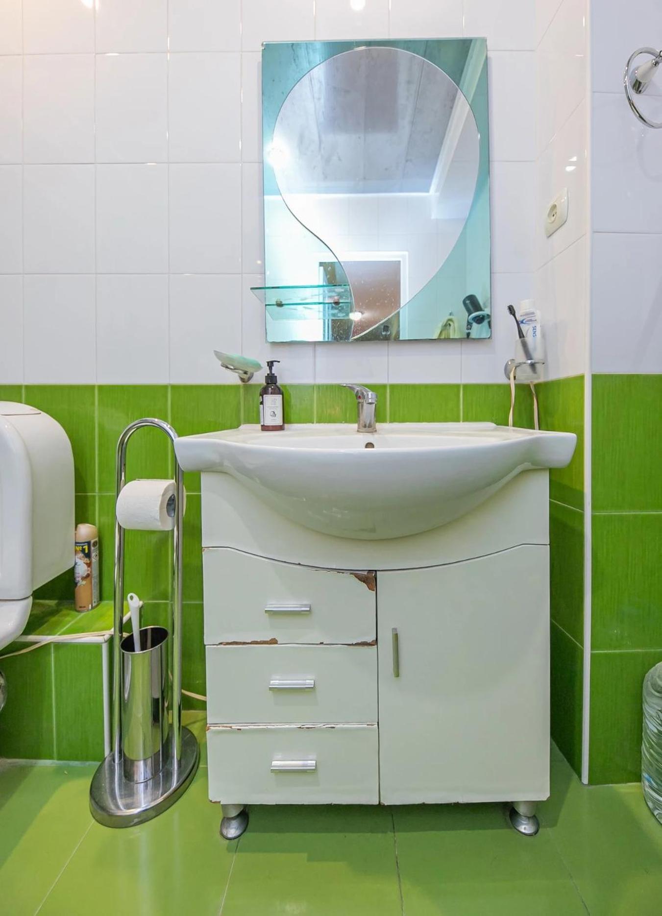 Super Location - Shared Bathroom And Kitchen Yerevan Bagian luar foto